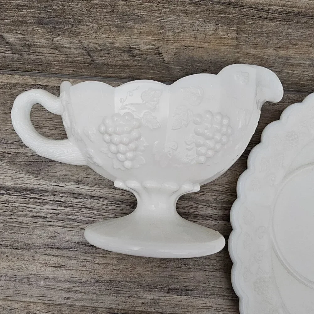 WESTMORELAND Paneled Grape Vintage Milk Glass Gravy Boat with Tray